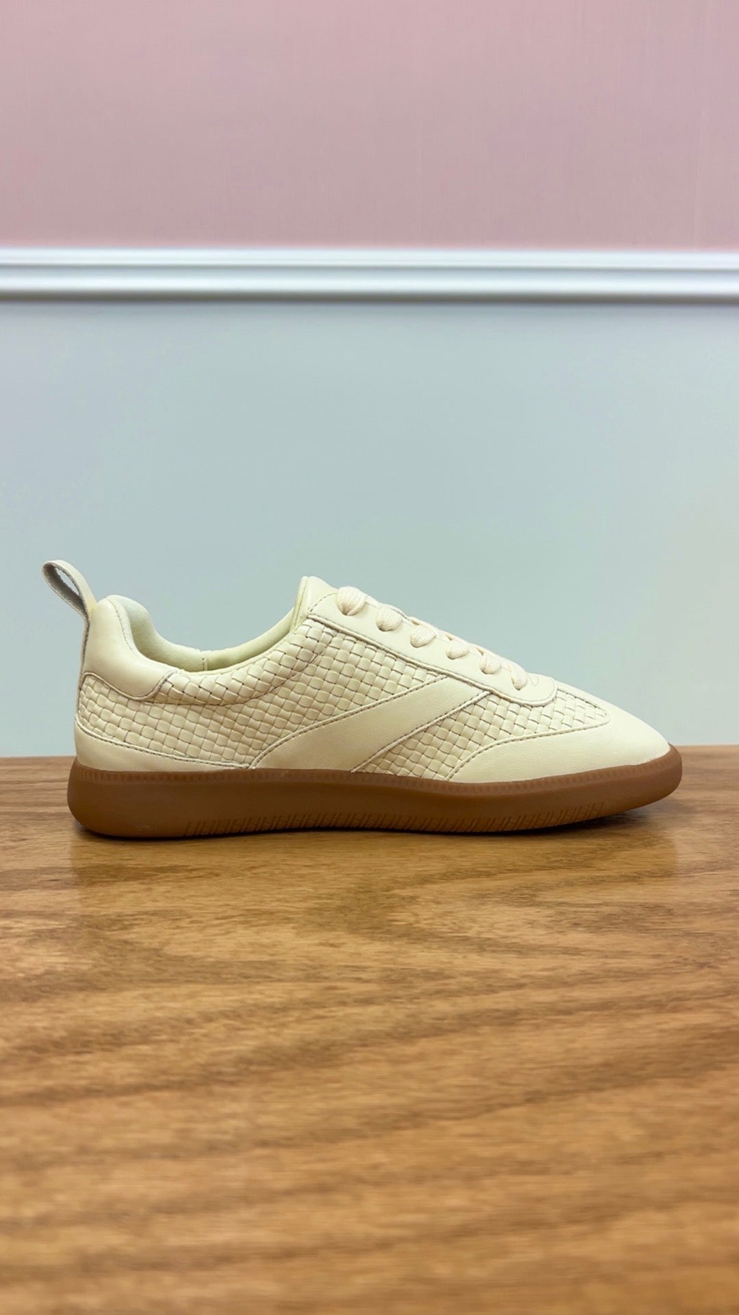 Weaver Sneakers