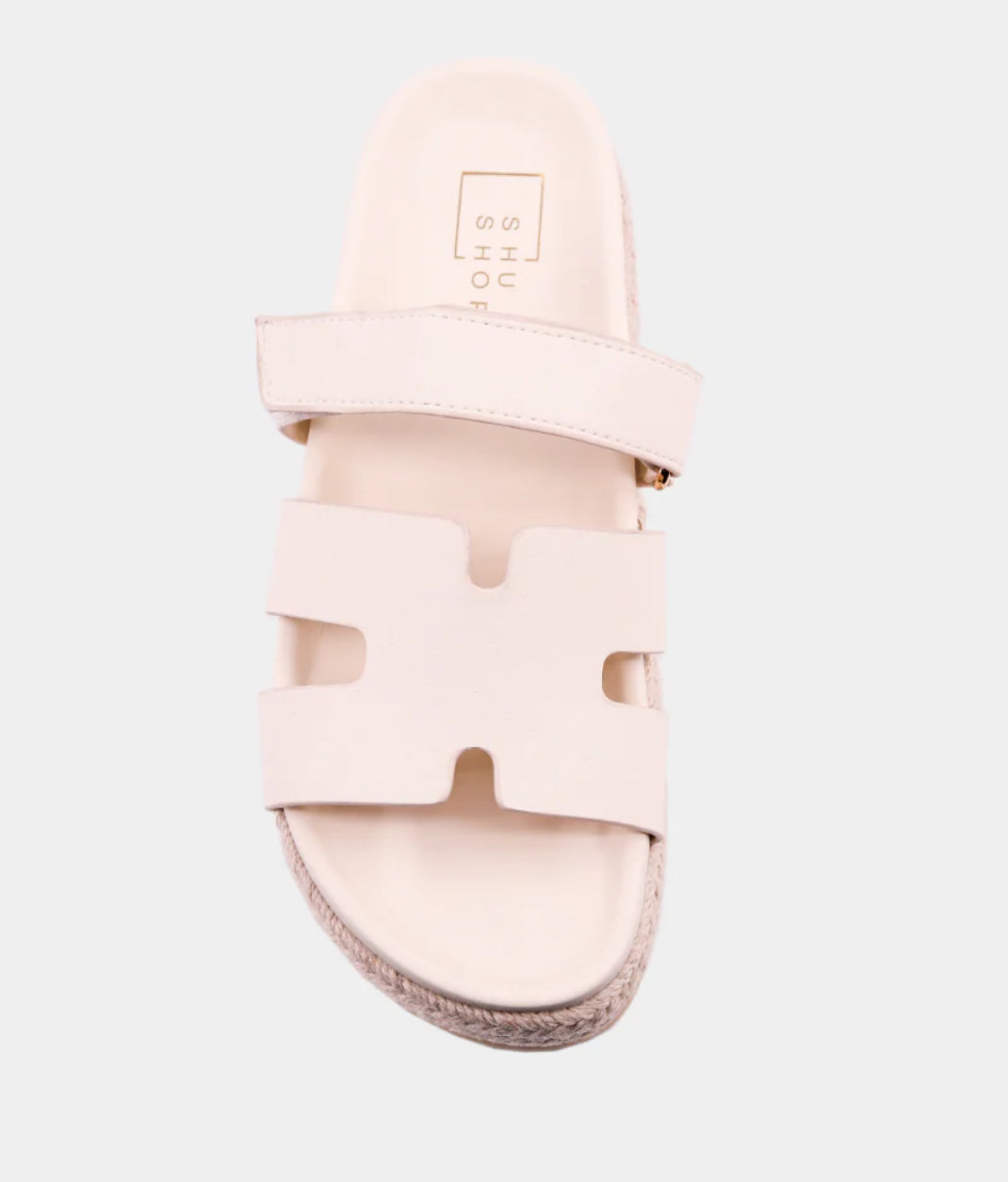 Izzy Sandal