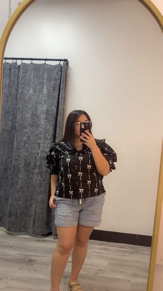 Bow Print Puff Sleeve Top