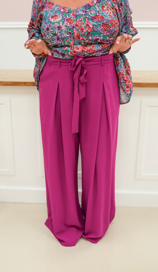 Pleated Wide Leg Pant