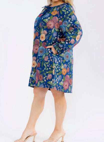 Plus Size Long Sleeve Front Pockets Floral Print Mini Dress