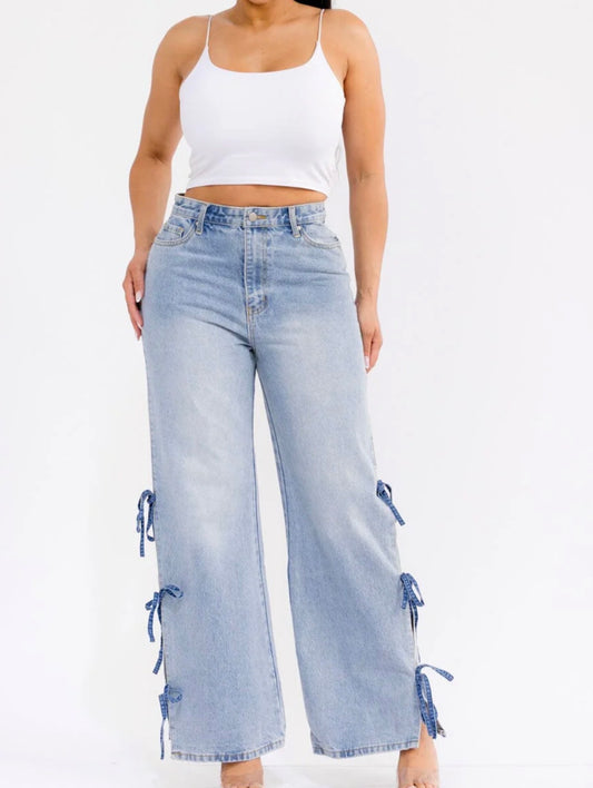 Bowtastic Jeans
