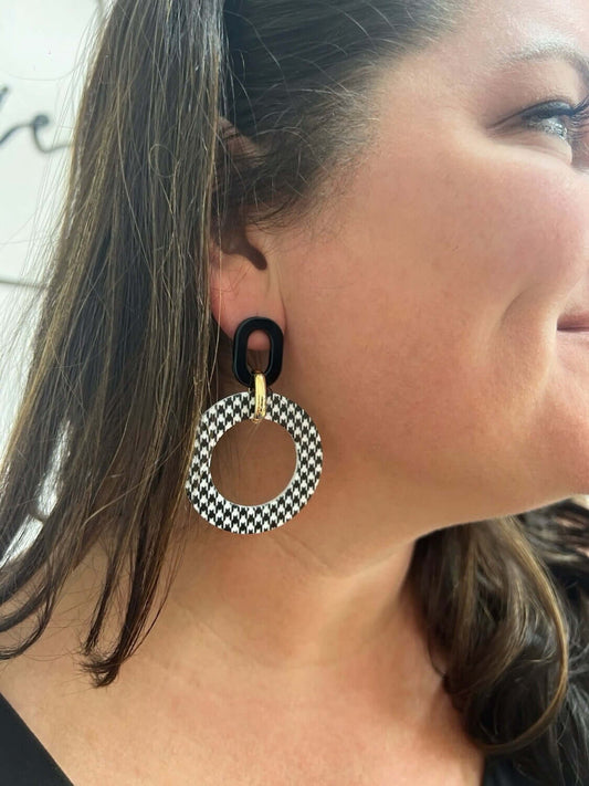 Houndstooth Circle Earrings