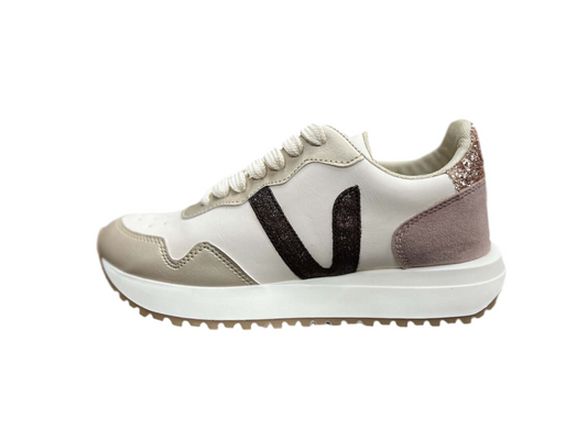 Ace Sneakers