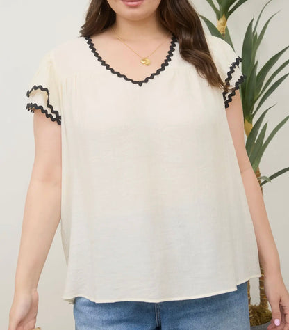 Whitney Wavy Trim Top