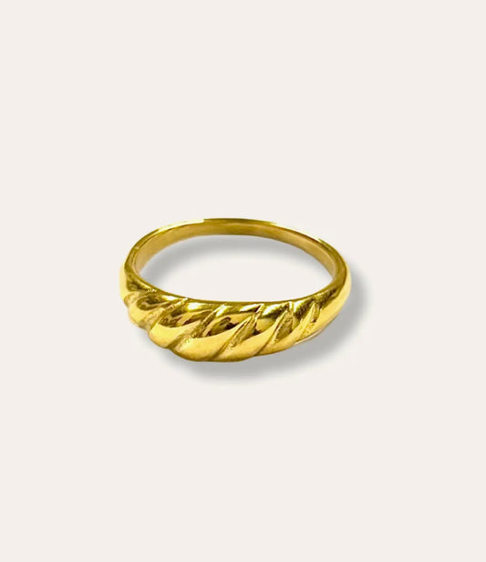 Gold Croissant Ring
