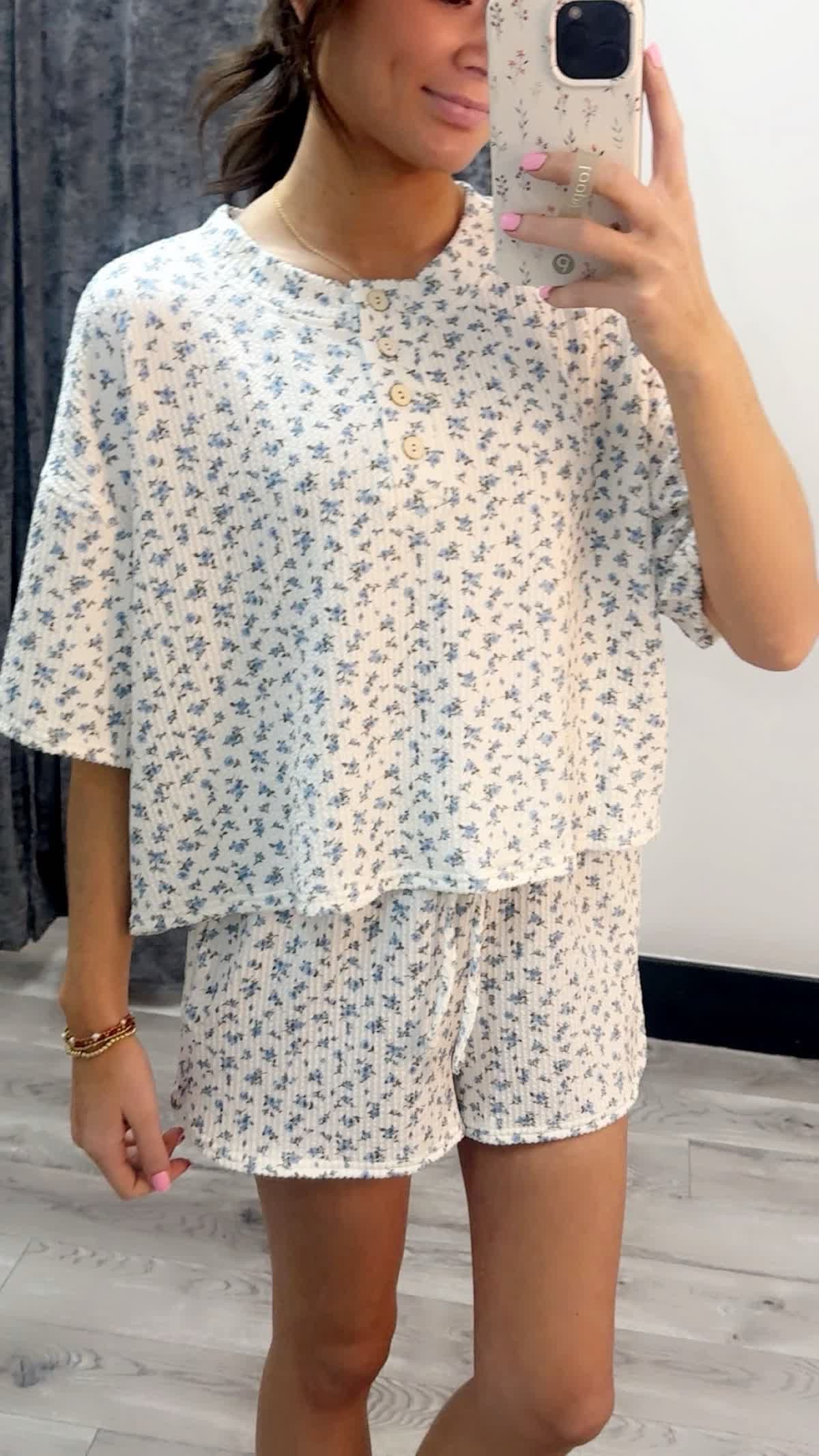 Be True Blue Floral Set