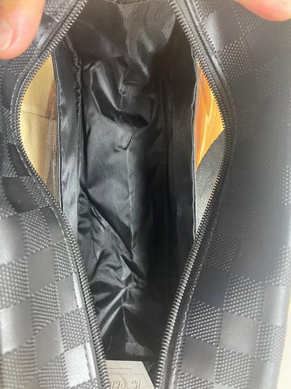 Check Out This Travel Bag